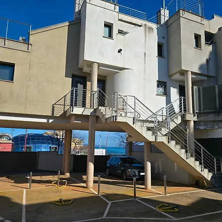 Daire Duplex Univers - Frente Al Mar
