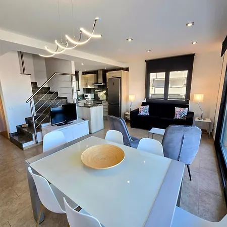 Daire Duplex Univers - Frente Al Mar